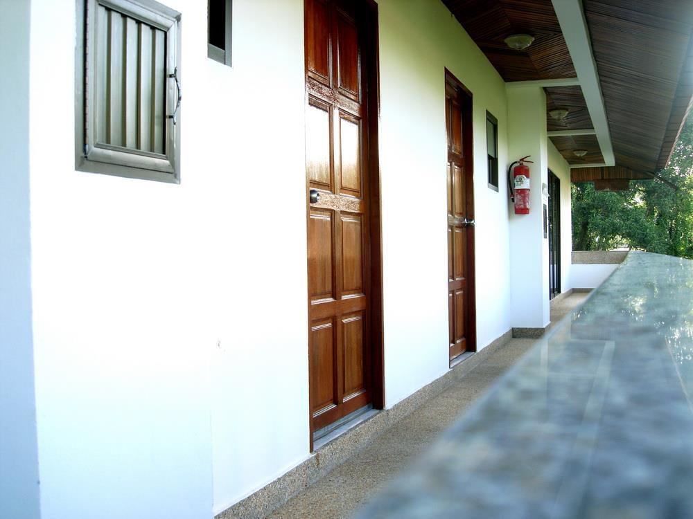 Waree'S Guesthouse Пхукет Экстерьер фото